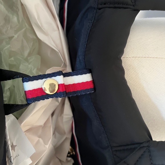 Tommy Hilfiger Large Puffy Quilted Tote Ames Logo Travel Black Shoulder Bag‎ - Picture 5 of 5